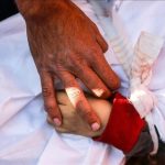 Dos niños y una mujer entre los 12 muertos en ataques israelíes en Gaza