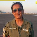 Conozca a la mujer que se convirtió en la primera piloto de combate femenina en la flota de cazas LCA Tejas, también fue la primera en…