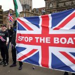 Miles de personas se manifiestan en contra de la “manifestación pro-Reino Unido” en Glasgow apoyada por Tommy Robinson