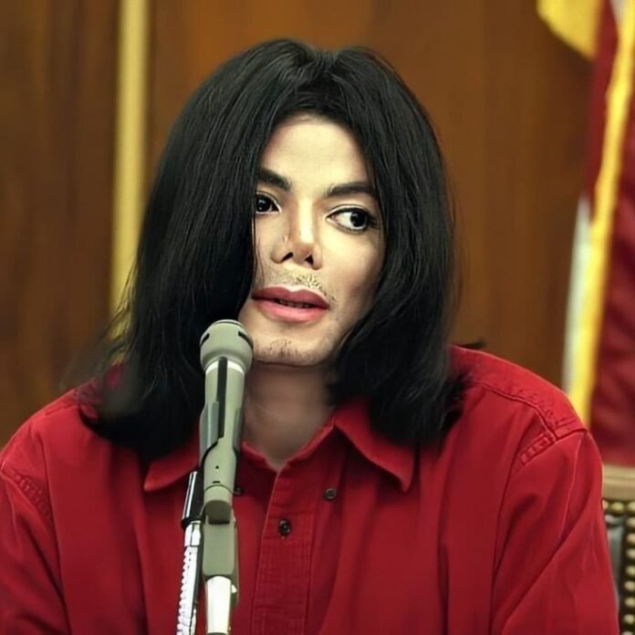 El guión filtrado de la película biográfica de Michael Jackson supuestamente es agresivo al trabajar para hacer que Michael parezca inocente